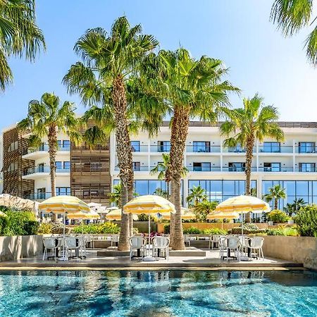 Hyatt Place Taghazout Bay Exterior foto The hotel's pool area
