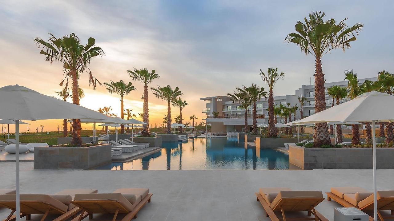 Hyatt Place Taghazout Bay Exterior foto The Westin Resort and Spa, Playa Mujeres