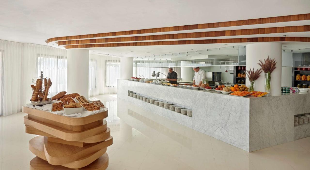Hyatt Place Taghazout Bay Exterior foto The buffet at the hotel