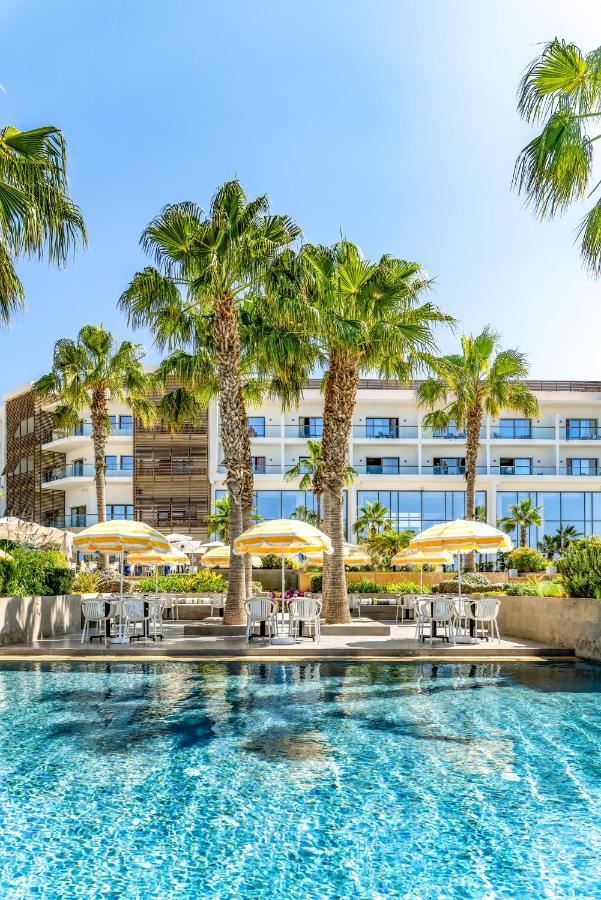 Hyatt Place Taghazout Bay Exterior foto The hotel's pool area