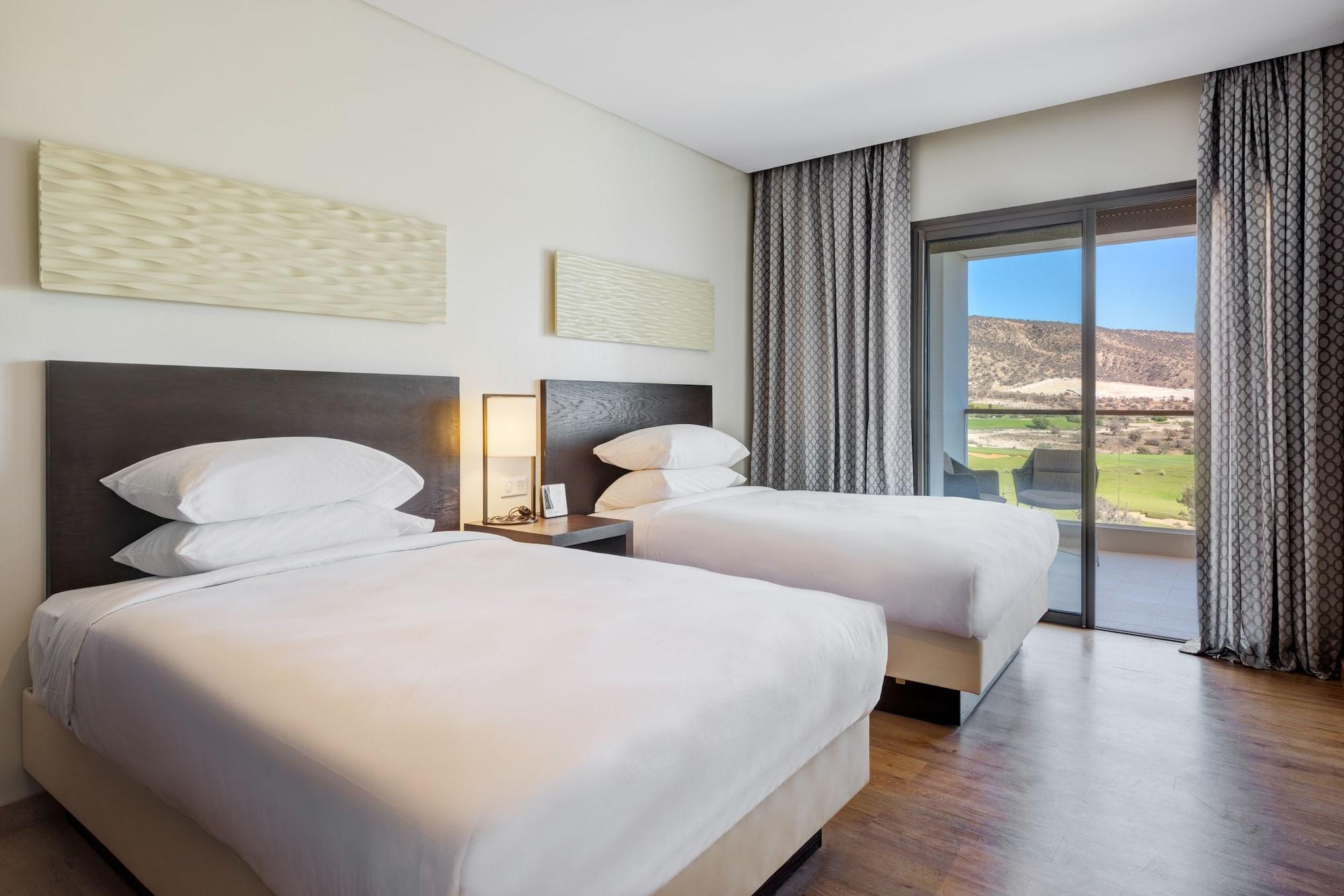 Hyatt Place Taghazout Bay Exterior foto A guest room at the Hilton Scottsdale Resort and Villas