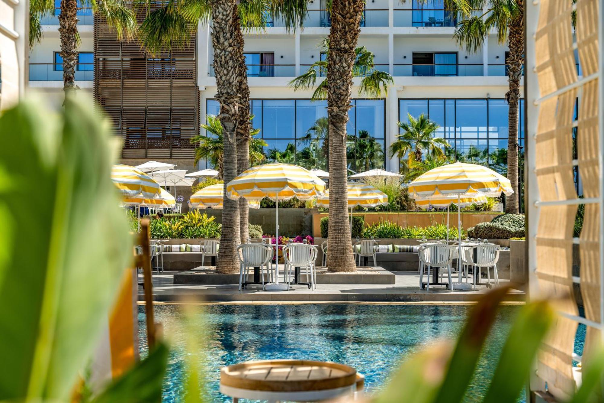 Hyatt Place Taghazout Bay Exterior foto The swimming pool at the hotel