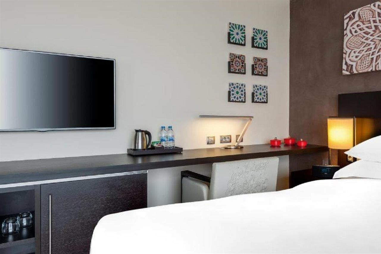 Hyatt Place Taghazout Bay Exterior foto A room at the hotel
